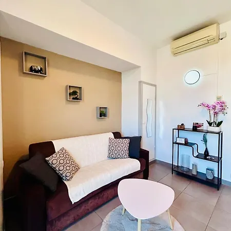 Renove Et Meuble Le Coeur De A Vos Pieds Lejlighed Nice